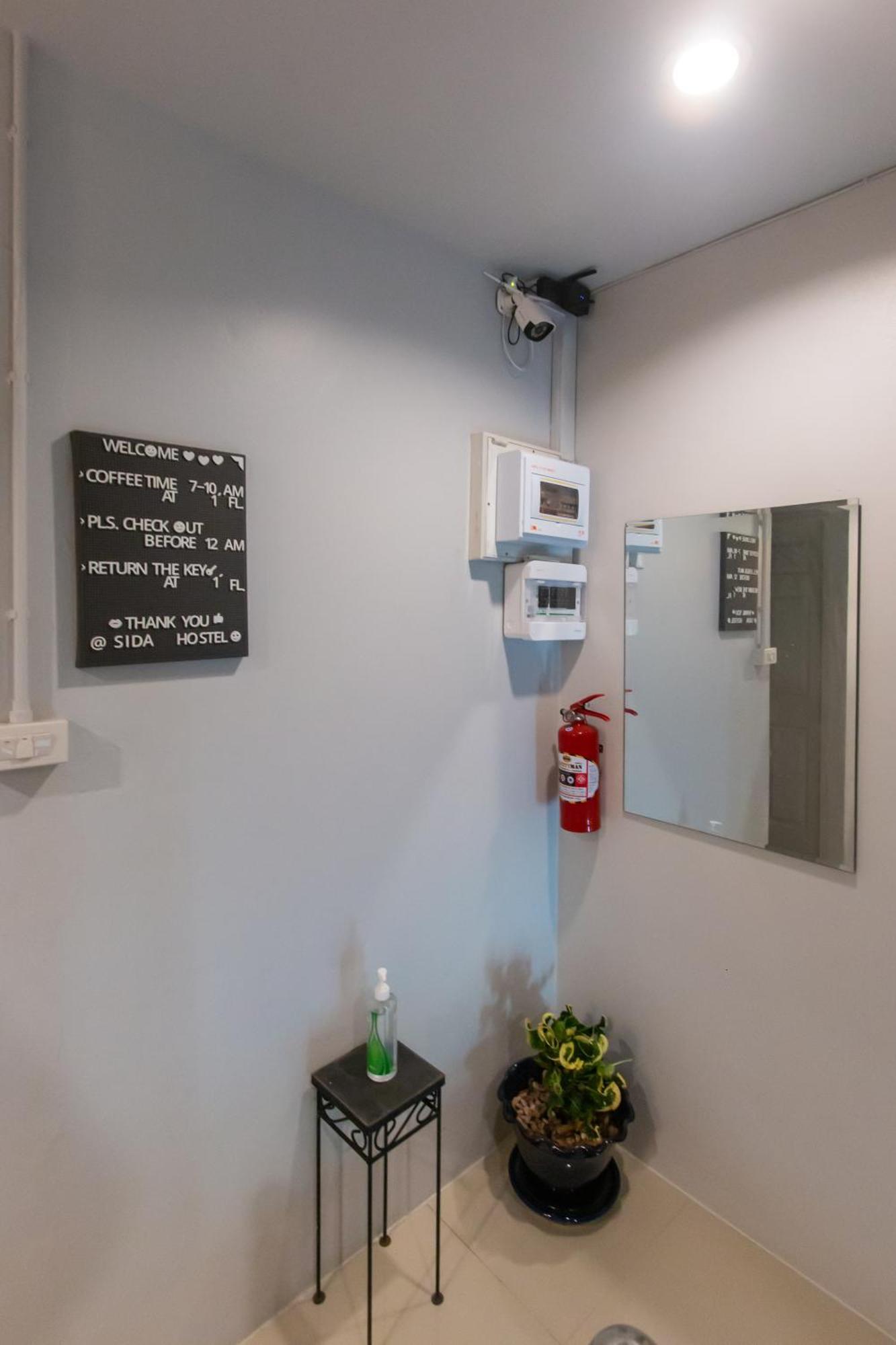 פטצ'אבורי Sida Hostel מראה חיצוני תמונה